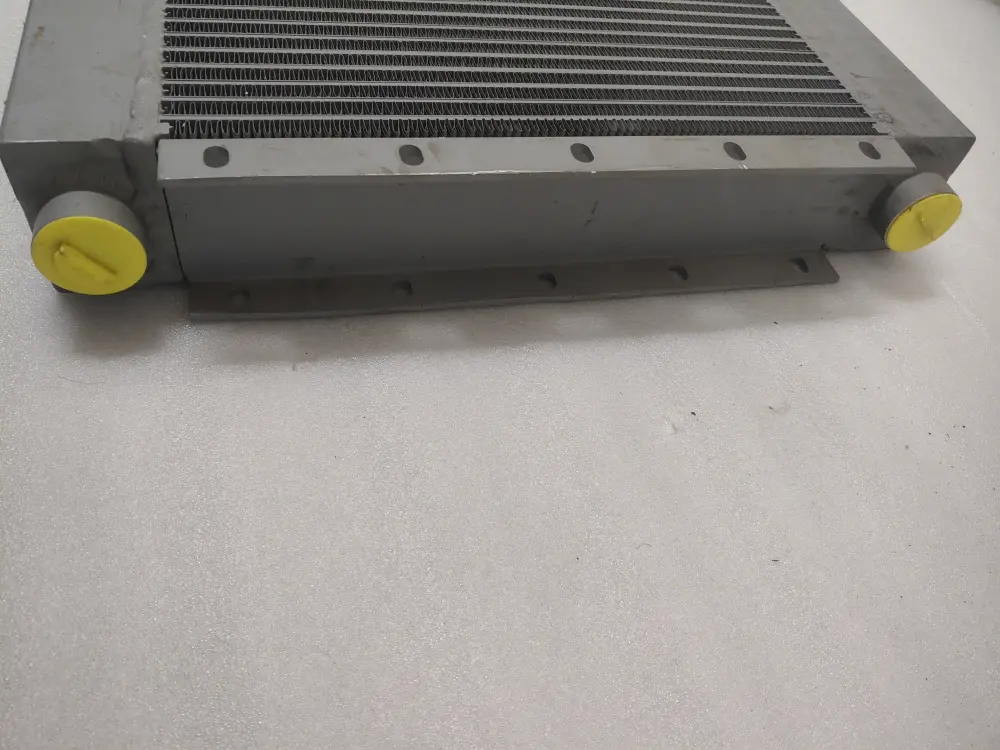 AKG THERMOTECHNIK INTERNATIONAL GmbH & Co. HYDRAULIC OIL COOLER MANUFACTURE NO – 0757.047.0000 CUSTOMER NO 011 377 24 G; POCLAIN CK72 & CK90-2 EXAVATORS, MOBILE CONCRETE MIXERS