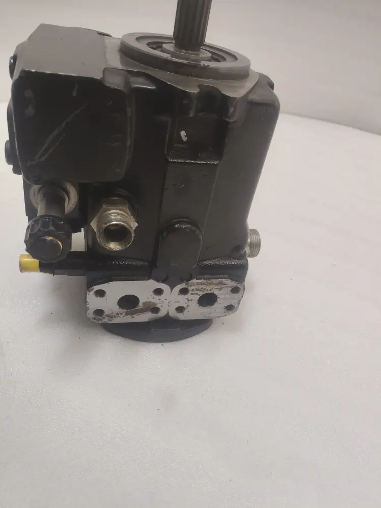 REXROTH HYDRAULIC TRANSMISSION PUMP JCB TYPE: A10VG45 EP3D1 ; CUSTOMER NO: 401/K4323 ; MNR R902282533 ROTATION CW - Image 4